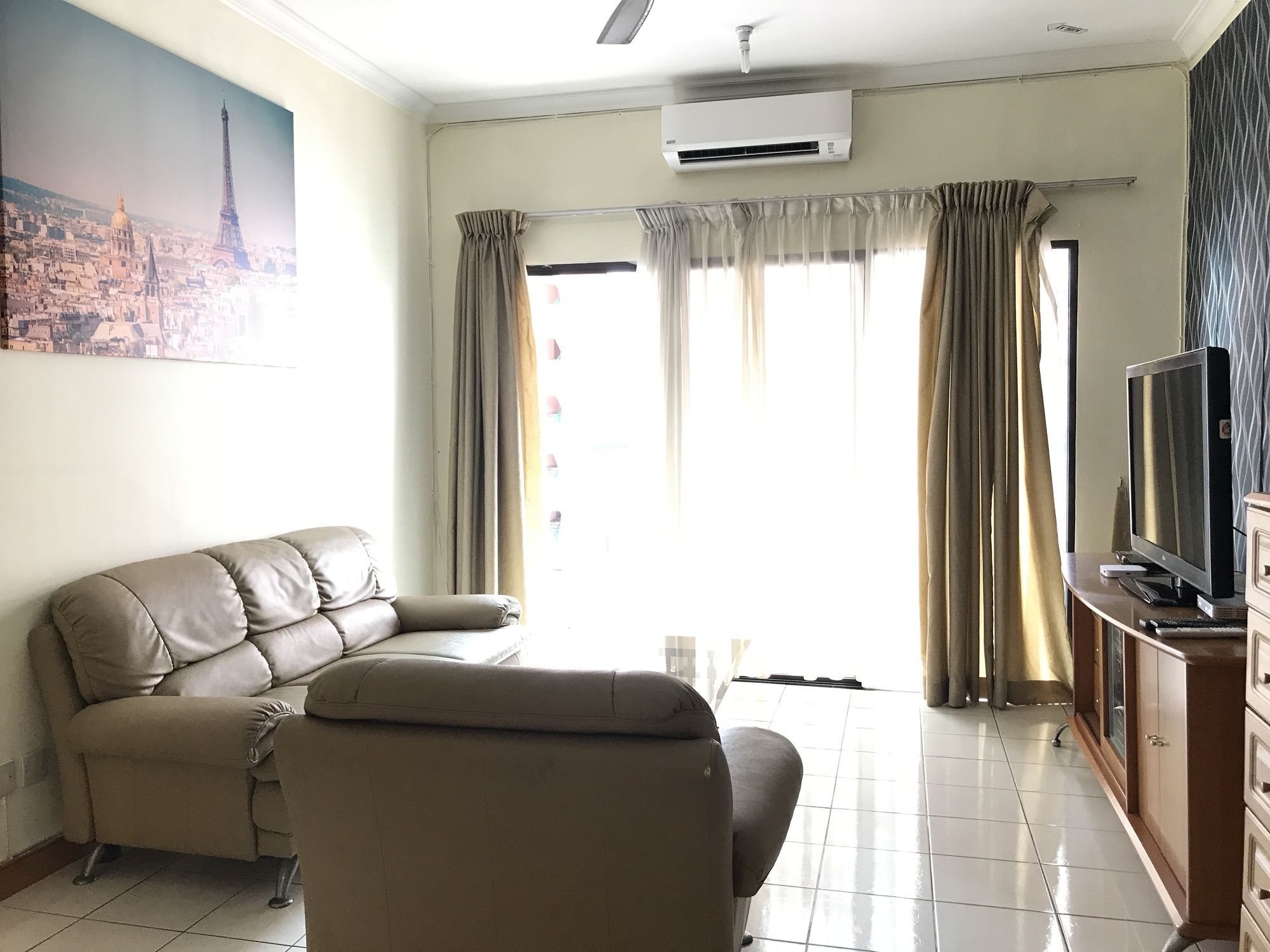 Sunset & Seaview Vacation Condos At Marina Court Resort Condo Кота Кинабалу Екстериор снимка