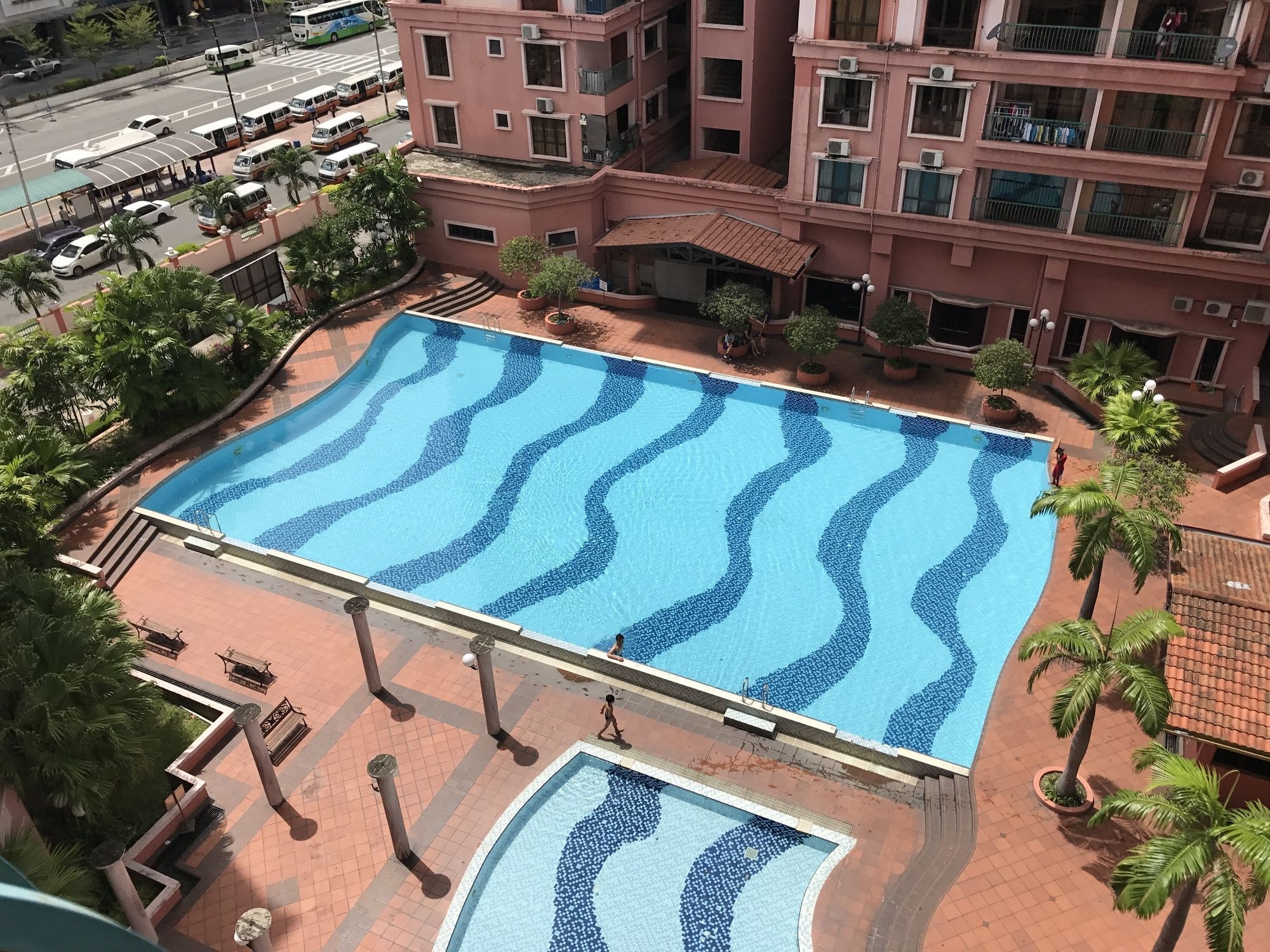 Sunset & Seaview Vacation Condos At Marina Court Resort Condo Кота Кинабалу Екстериор снимка